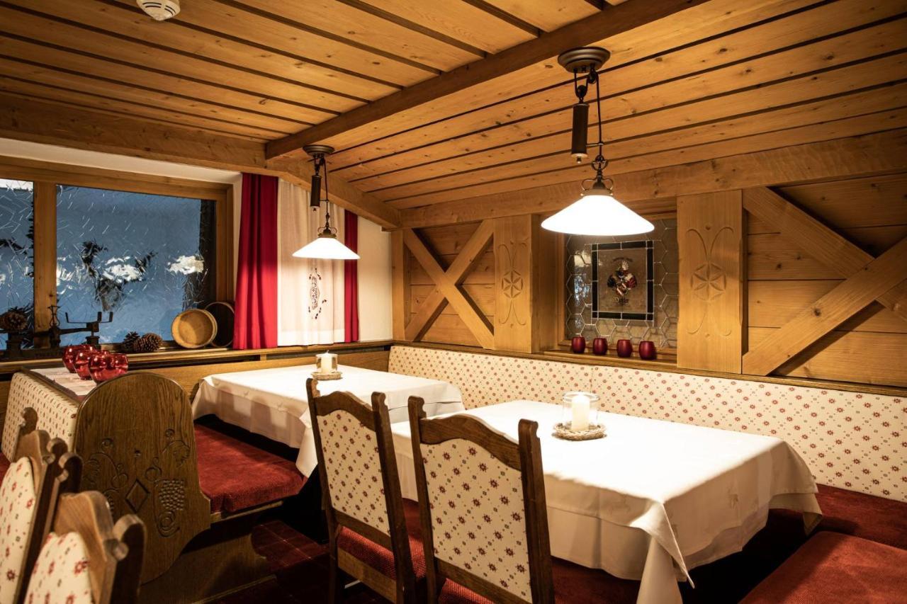 Hotel Bergland Superior Sankt Leonhard im Pitztal Esterno foto
